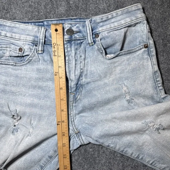 American Eagle Mens Denim Bermuda Short Size 28 Distressed Light Wash 10" Inseam - Picture 7 of 9